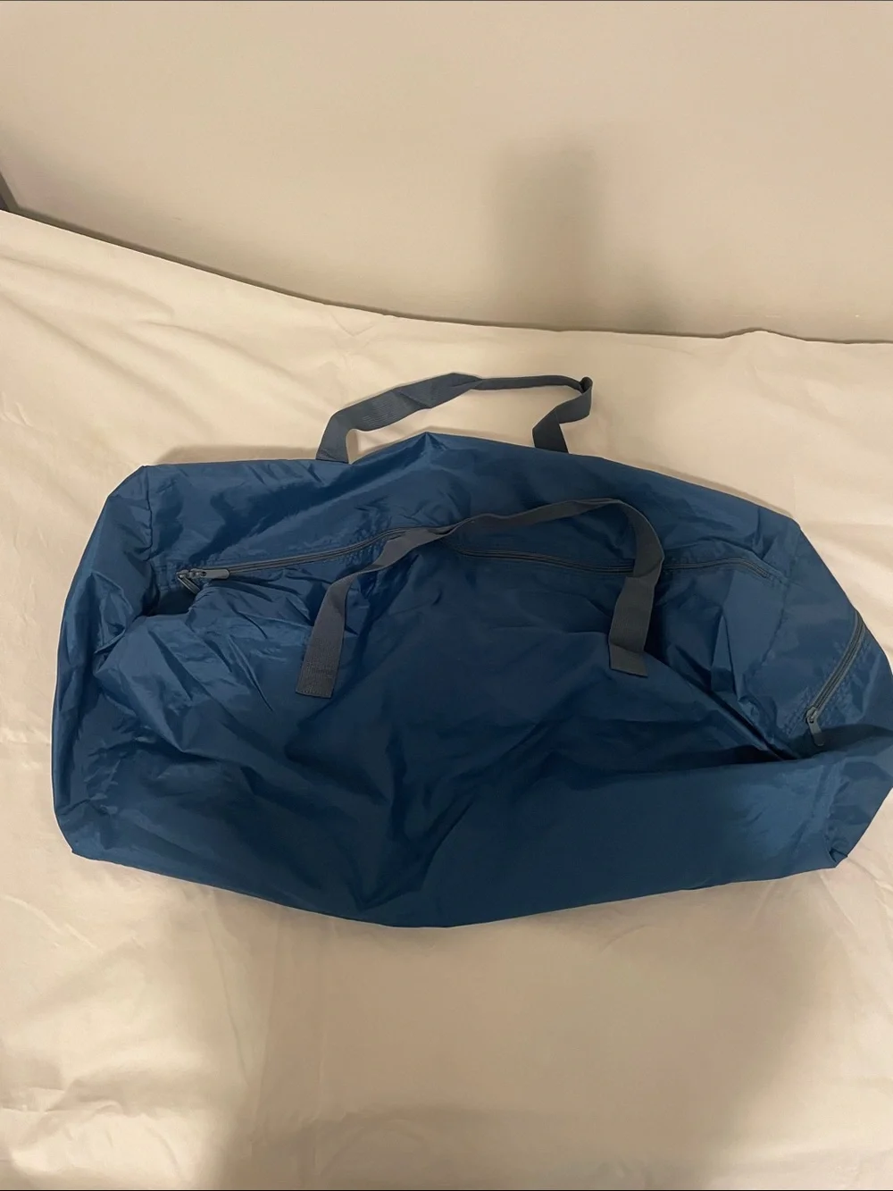 Blue Men’s Lightweight Travel Duffle Bag